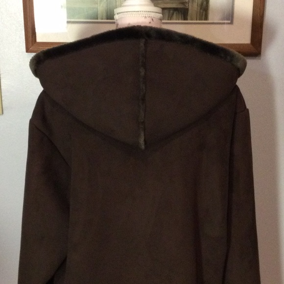 Jones New York Faux Suede Coat - Picture 5 of 16